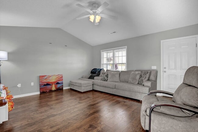 Photo - 106 Clint Mills Rd