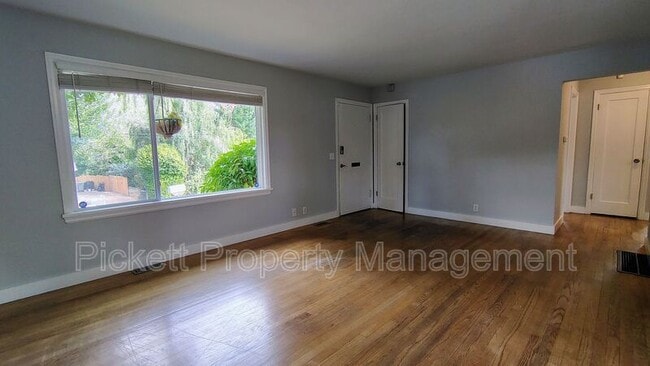 Photo - 631 Bertha Ave
