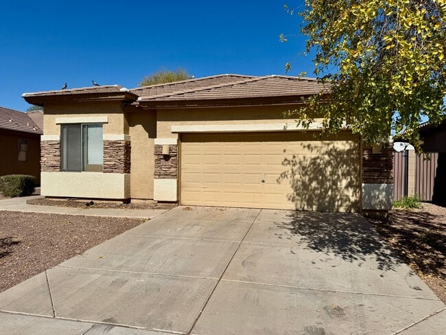 Photo - 4 Bedroom/3 Bath Single Level Home in Litchfield Park