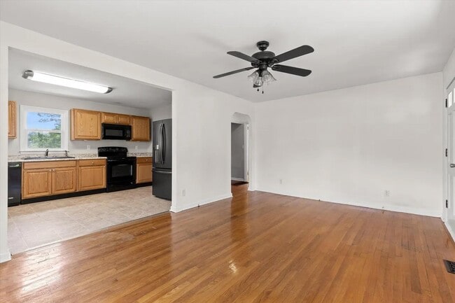 Photo - 1604 E Ridge Ave