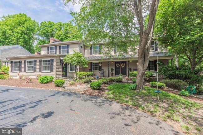 Photo - 607 Lancaster St