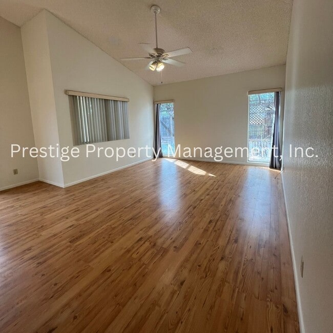 Photo - East Side Home With Wonderful Amenities!