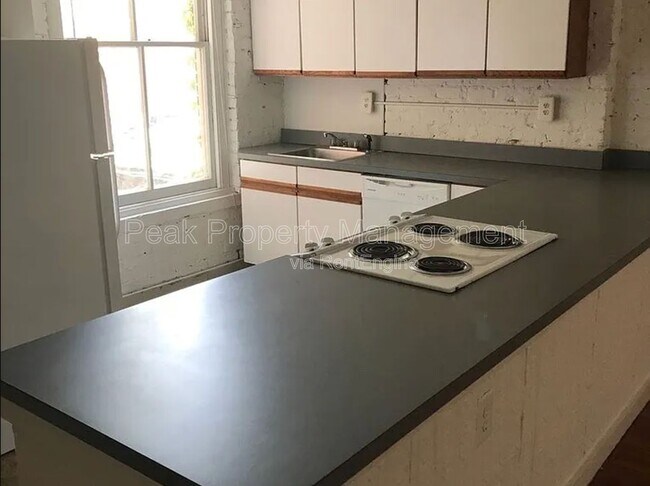 Photo - 308 W Broad St Unidad B