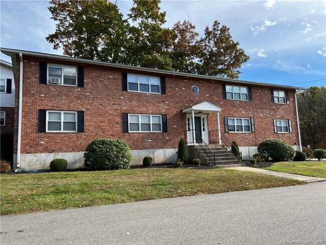 Building Photo - 470 Oak Ave Unit APT 82