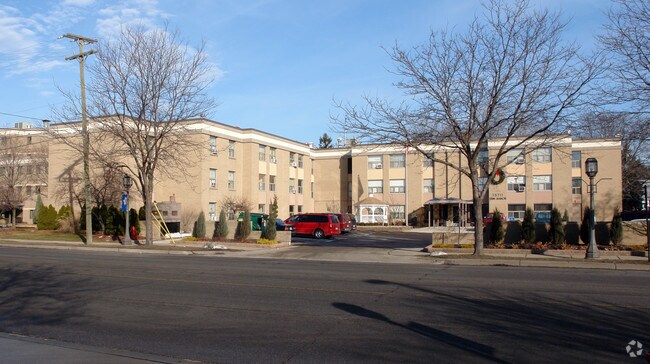 Photo - Erin Manor Apartments