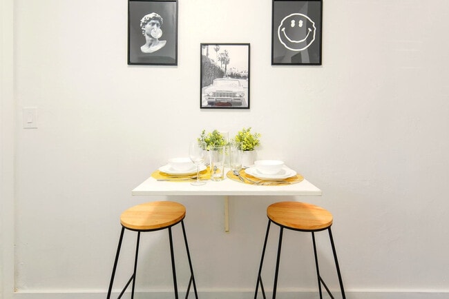 Photo - 515 NE 82nd St Unidad FL1-ID1022260P