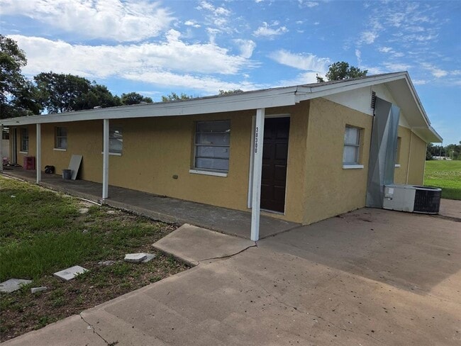Photo - 38300 Henry Dr
