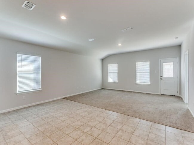 Photo - 233 Abingdon St