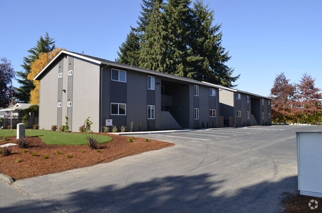 Building Photo - 2 Bedroom, 2 bath Unit 336-2 Rental