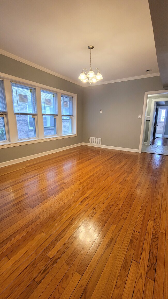 Photo - 7637 S Kingston Ave Unit 2