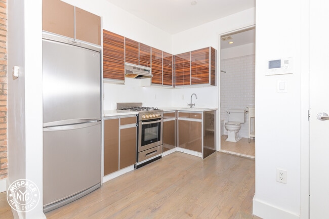 Photo - 1078 Bergen St Unit 3H