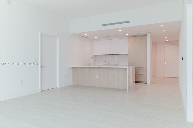 Photo - 2411 Laguna Cir Unit 2909