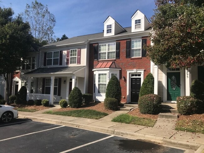 Building Photo - Come view this beautiful 2 Bedroom, 2.5 Bath townhome, located in the Olde Whitehall