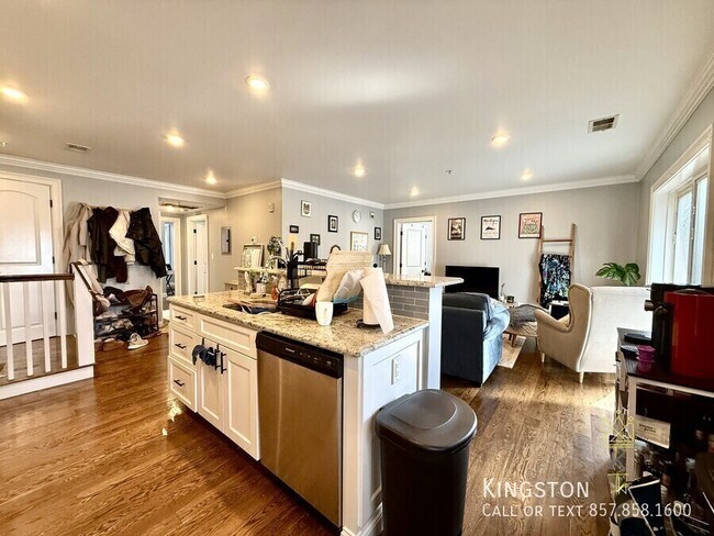 Photo - 8 Nira Ave Unit 4R