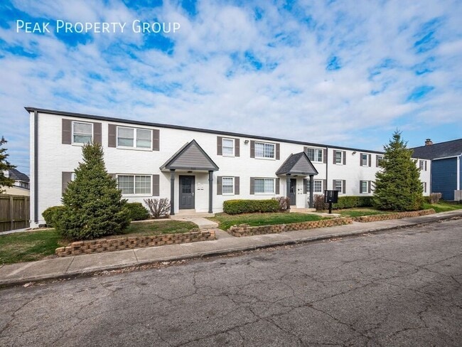 Building Photo - 474 Elsmere St Unit D