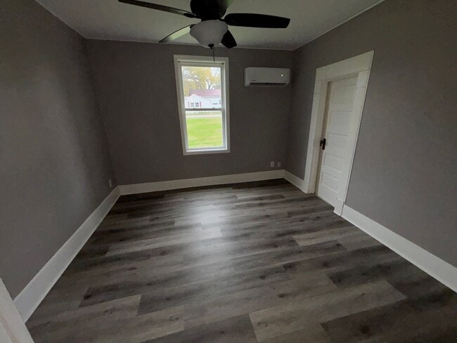 Photo - 403 N Monroe St