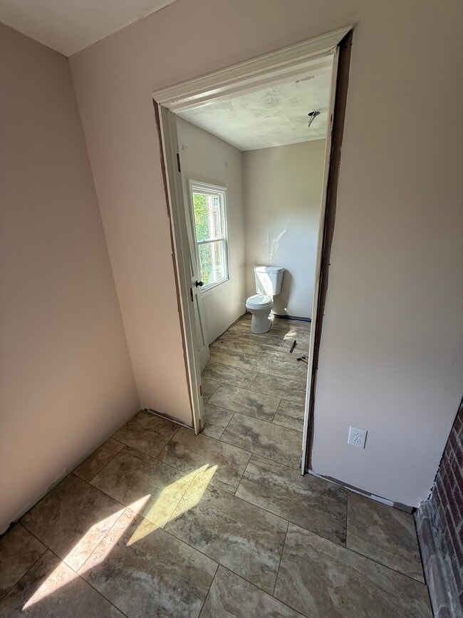 Photo - 140 Smartnick Rd