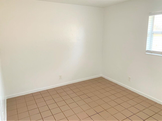 Photo - 1500 SW 5th Pl Unit E