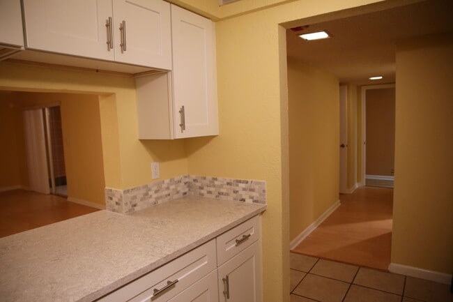 Photo - 2306 S Cypress Bend Dr Unit 318