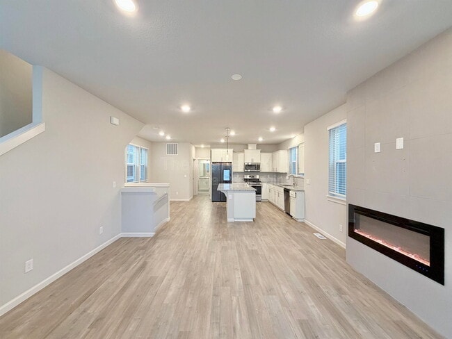 Photo - 8153 SE Crabapple St