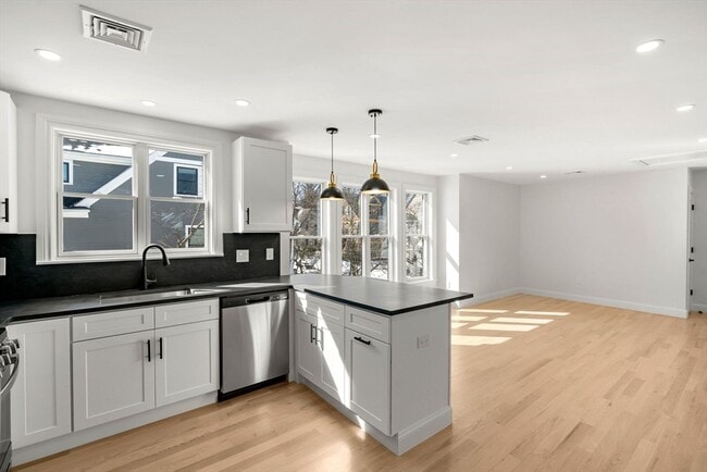 Photo - 55 Dustin St Unit 3