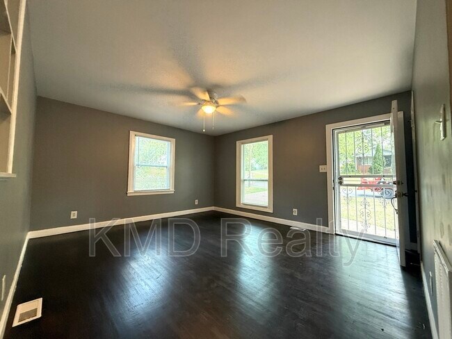 Photo - 3900 Crestridge Dr