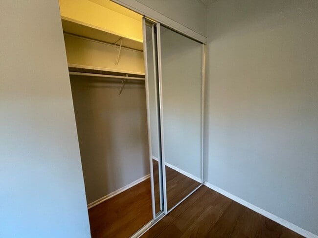 Photo - 4533 N Dover St Unit 4537-2D