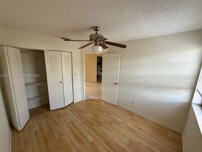 Photo - 1080 N Franklin Ave Unit 1080E