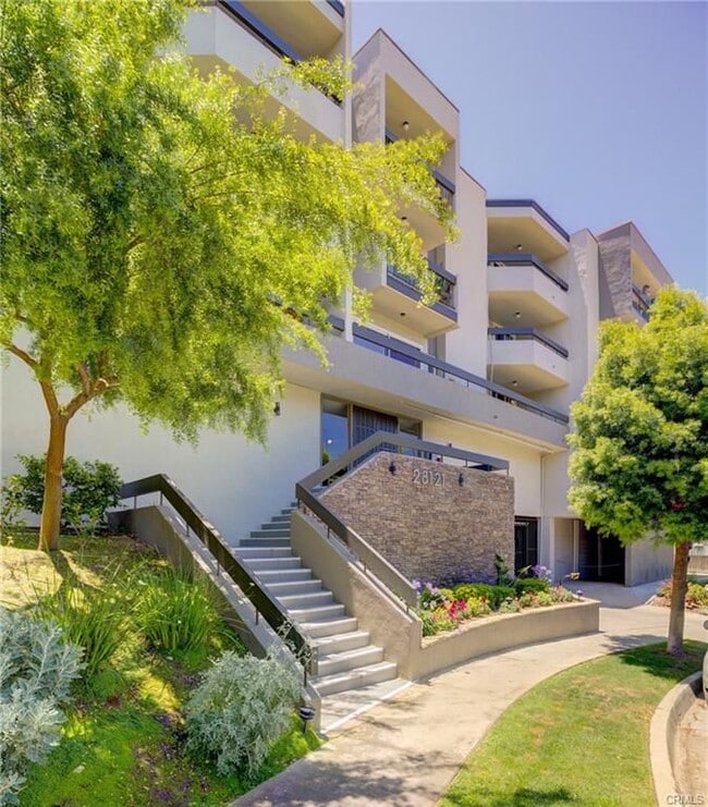 Photo - 28121 Highridge Rd Condo