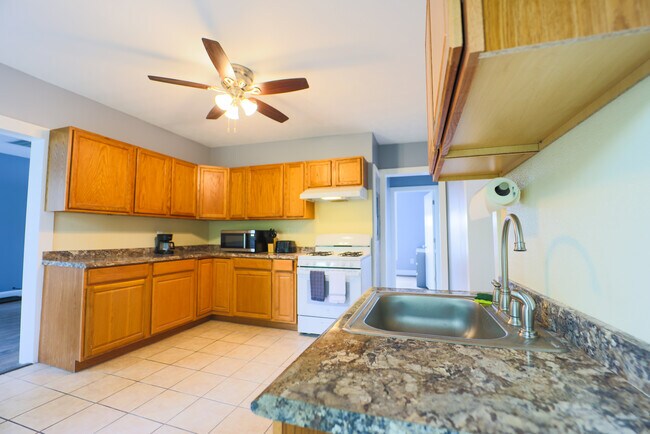 Photo - 73 Green Hill Pkwy Apartments Unit 3
