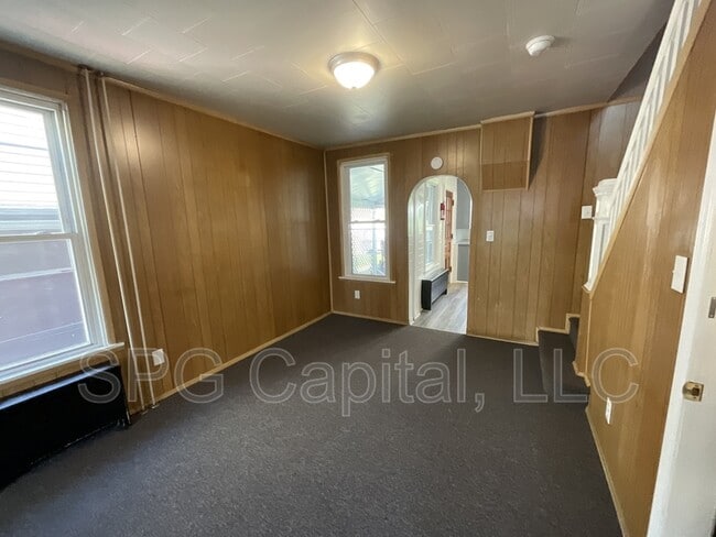 Photo - 25 Chestnut St
