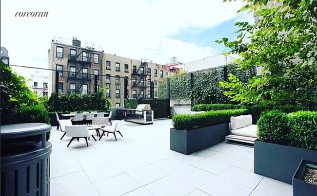 Building Photo - 385 1st Ave Rental