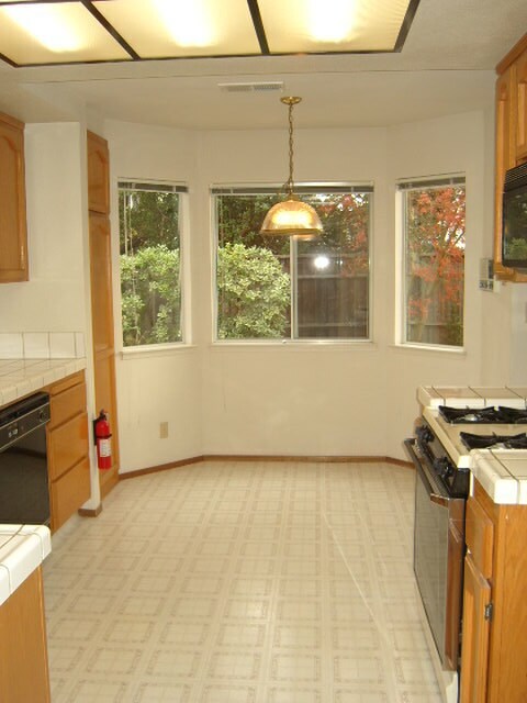 Photo - 715 Winterside Cir