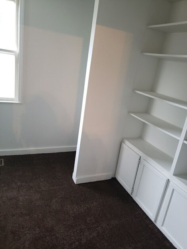 1426 W Euclid Ave