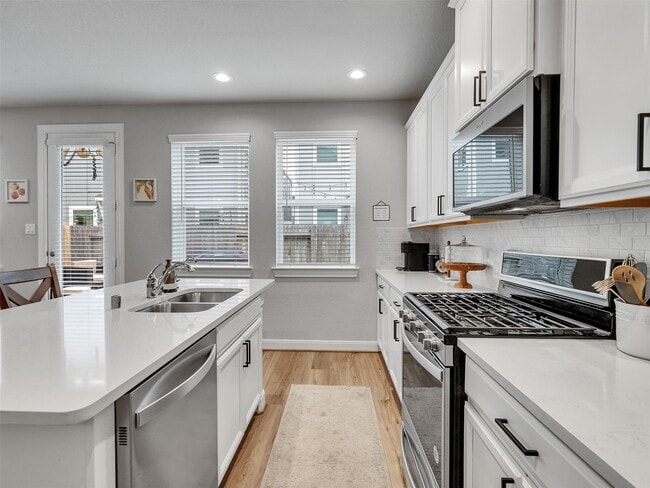 Photo - 3118 Cloud Forest Ln