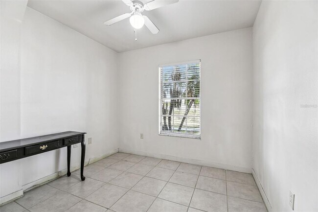 Photo - 855 E Brandon Blvd