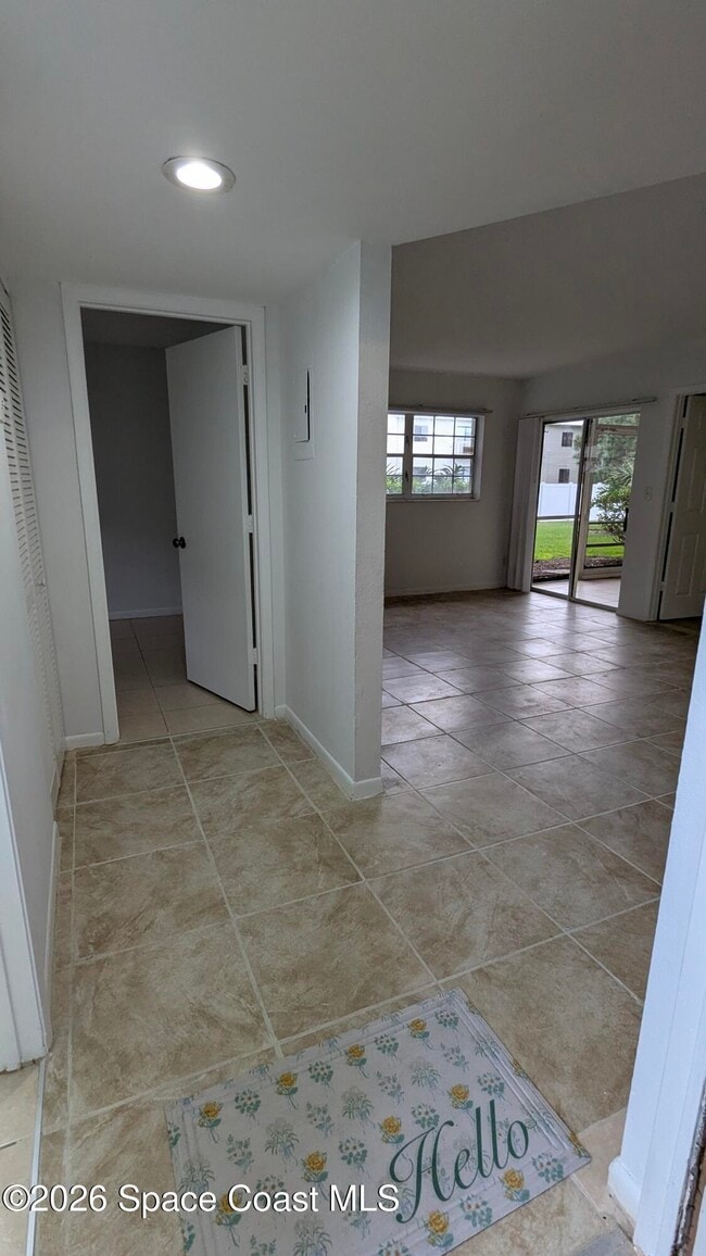 1633 Sunny Brook Ln Unidad H103