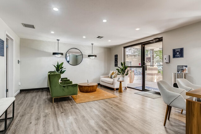 Photo - Flats at Pinecliff