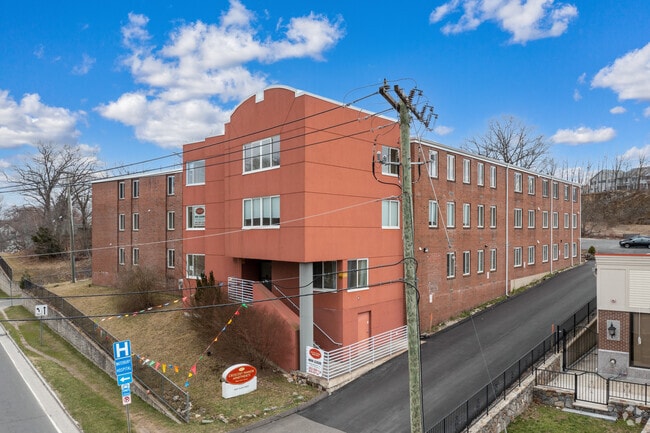 1243 W Main St - 1243 W Main St