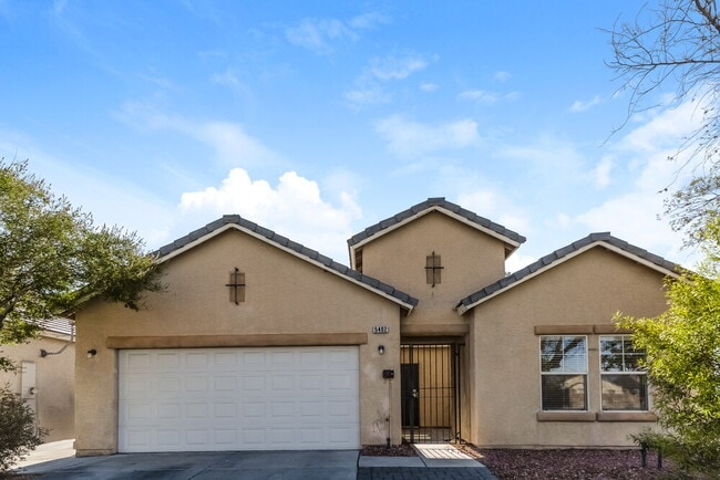 Photo - 5402 Royal Yacht Way House