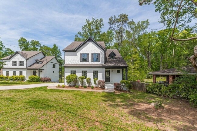 Photo - 1410 Eastland Rd SE