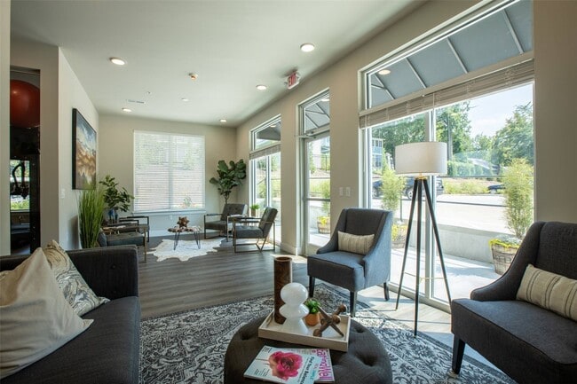 Photo - 226 E Lockwood Ave Unidad 315