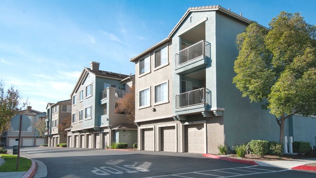 Buildings with Reserved Garage Parking - Promenade at Town Center