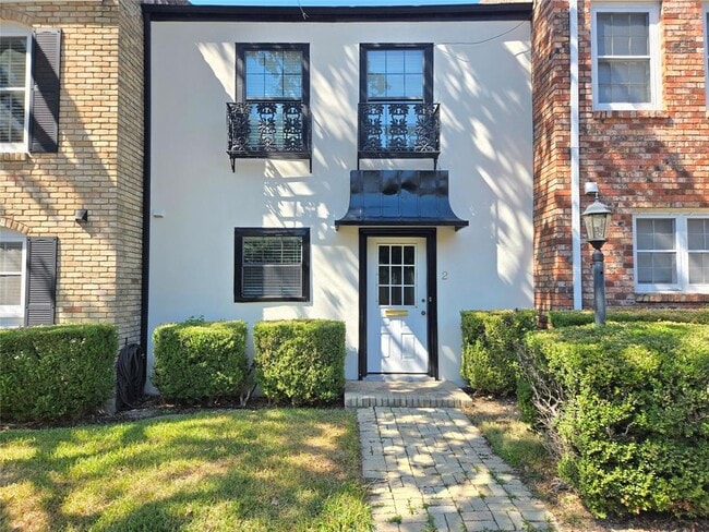 Building Photo - 1500 Elton Ln