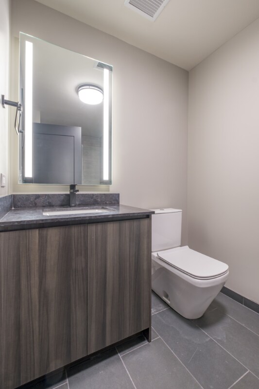 Photo - 52 N Sangamon St