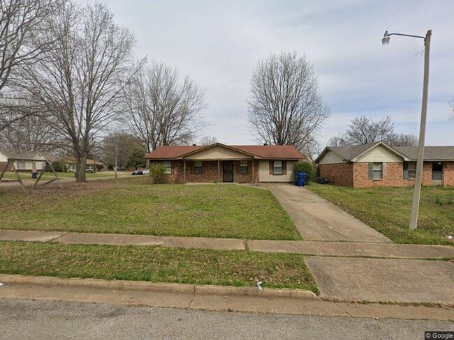 Building Photo - Newly Renovated 3 bed 1 bath in Horn Lake, MS