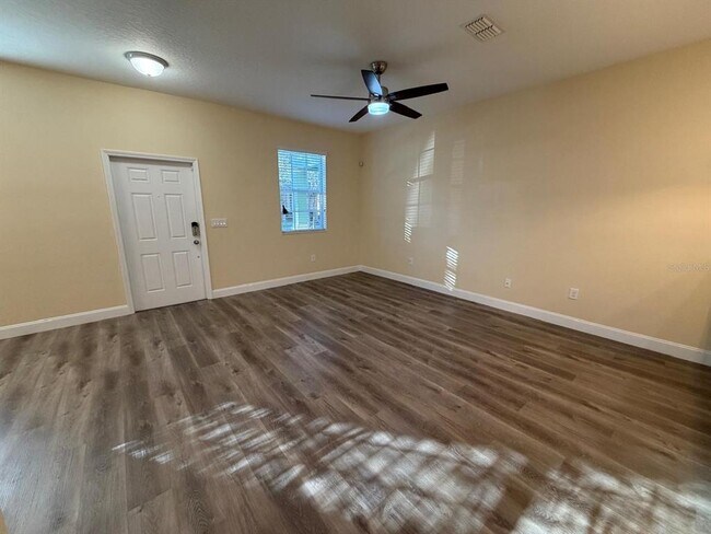 Photo - 5637 Water Rose Rd