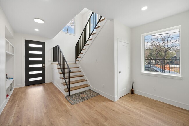 Photo - 1839 Colquitt St