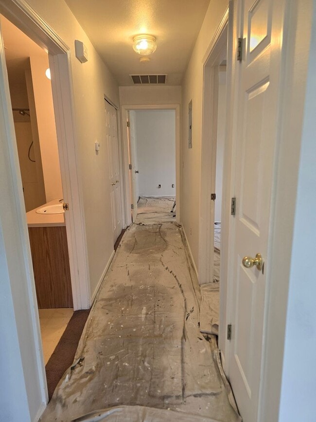693 Paradise Pl Unit 202