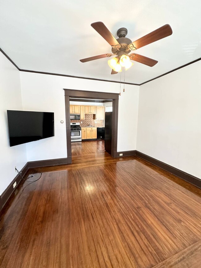 Photo - 423 Hamilton St